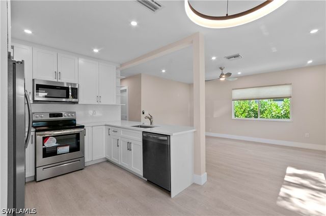 2685 Van Buren AVE, Naples, FL 34112