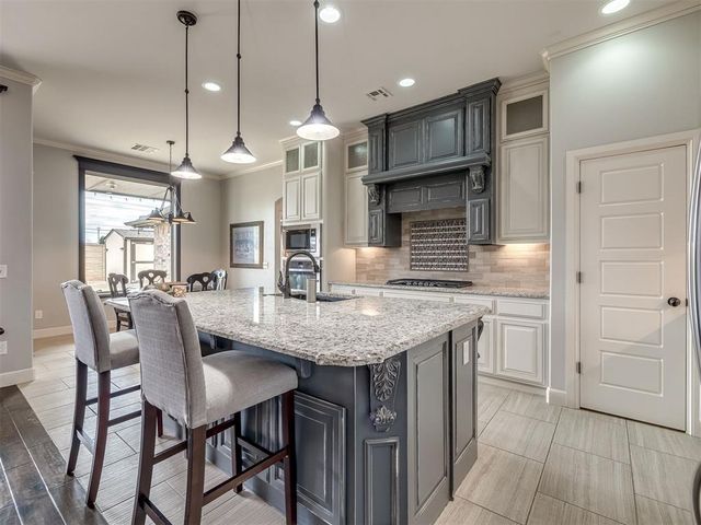 8720 NW 109th Terrace, Oklahoma City, OK 73162