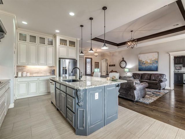 8720 NW 109th Terrace, Oklahoma City, OK 73162