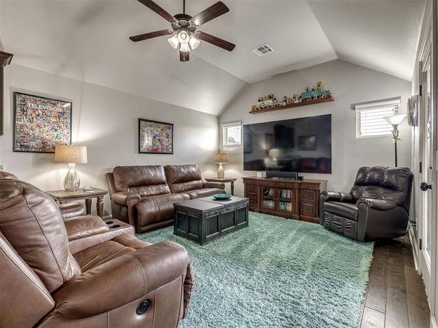 8720 NW 109th Terrace, Oklahoma City, OK 73162