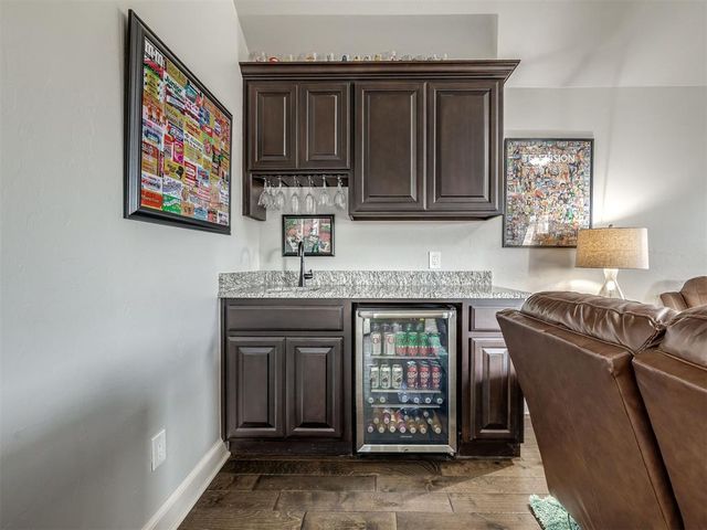 8720 NW 109th Terrace, Oklahoma City, OK 73162