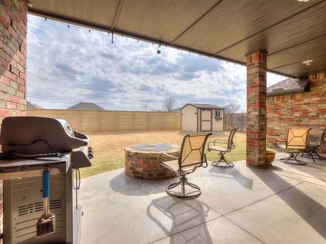 8720 NW 109th Terrace, Oklahoma City, OK 73162
