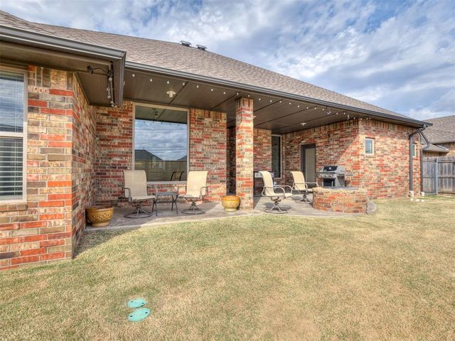 8720 NW 109th Terrace, Oklahoma City, OK 73162