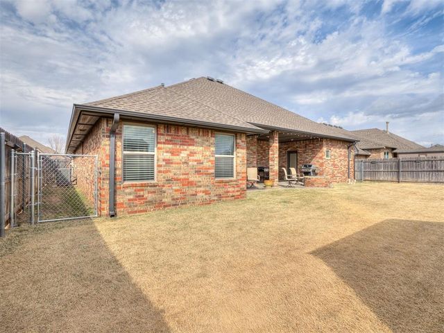 8720 NW 109th Terrace, Oklahoma City, OK 73162