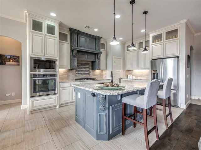 8720 NW 109th Terrace, Oklahoma City, OK 73162