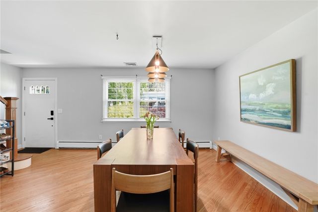 26 Ridgeside Lane, Tiverton, RI 02878