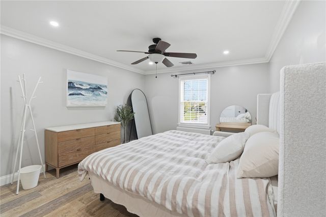 26 Ridgeside Lane, Tiverton, RI 02878