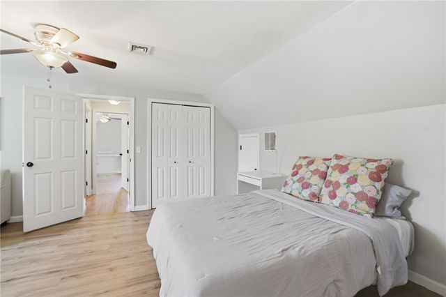 26 Ridgeside Lane, Tiverton, RI 02878