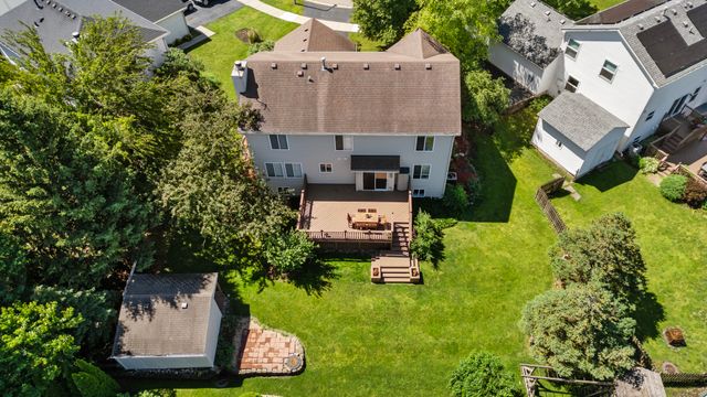 2462 Green Valley Court, Aurora, IL 60503