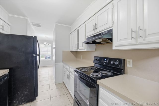 9914 E 22nd Place, Tulsa, OK 74129