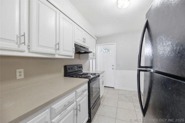 9914 E 22nd Place, Tulsa, OK 74129