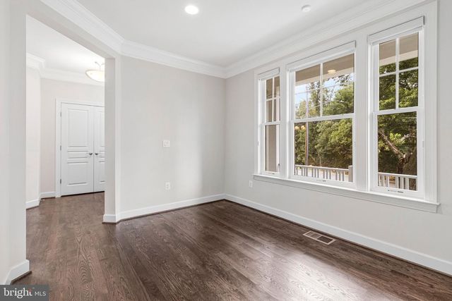 7223 PINE DR, Annandale, VA 22003