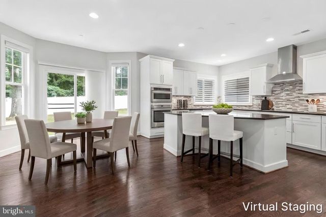 7223 PINE DR, Annandale, VA 22003