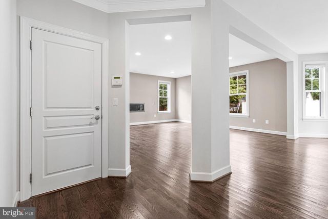 7223 PINE DR, Annandale, VA 22003