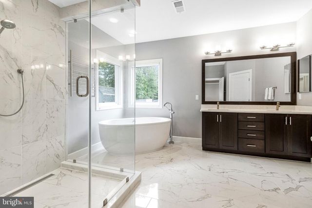 7223 PINE DR, Annandale, VA 22003