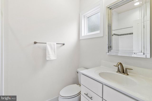 7223 PINE DR, Annandale, VA 22003