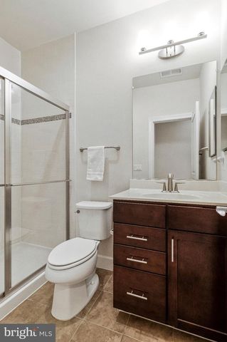 7223 PINE DR, Annandale, VA 22003