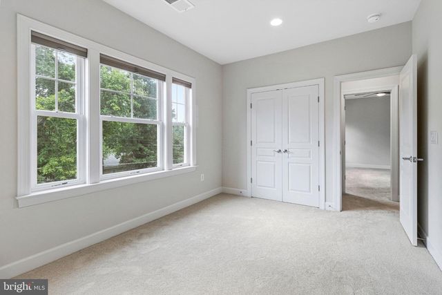 7223 PINE DR, Annandale, VA 22003