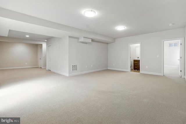 7223 PINE DR, Annandale, VA 22003