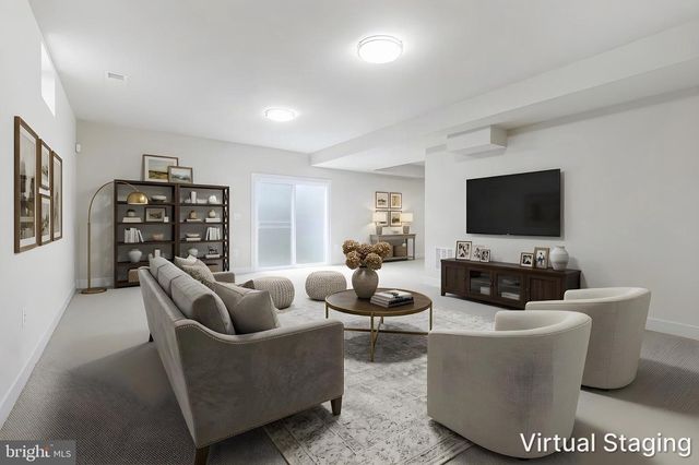 7223 PINE DR, Annandale, VA 22003