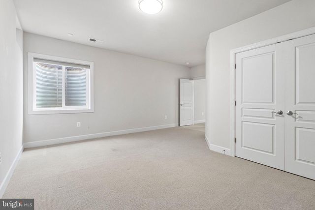 7223 PINE DR, Annandale, VA 22003