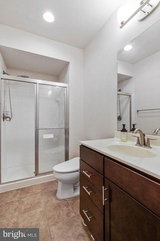 7223 PINE DR, Annandale, VA 22003