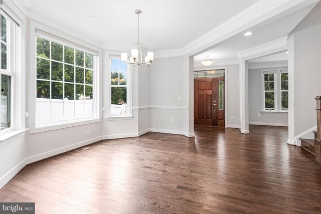 7223 PINE DR, Annandale, VA 22003