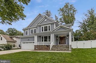 7223 PINE DR, Annandale, VA 22003
