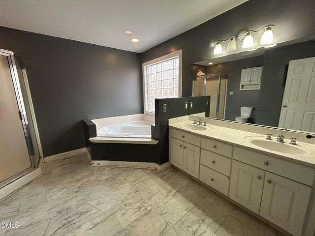 1220 Oxford Outer Loop Road, Oxford, NC 27565