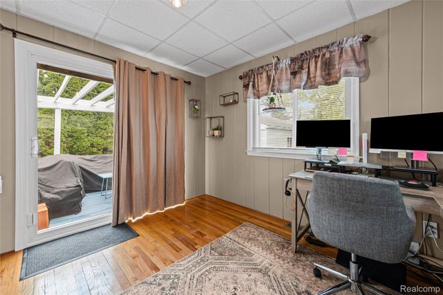 2621 Woodland Avenue, Royal Oak, MI 48073