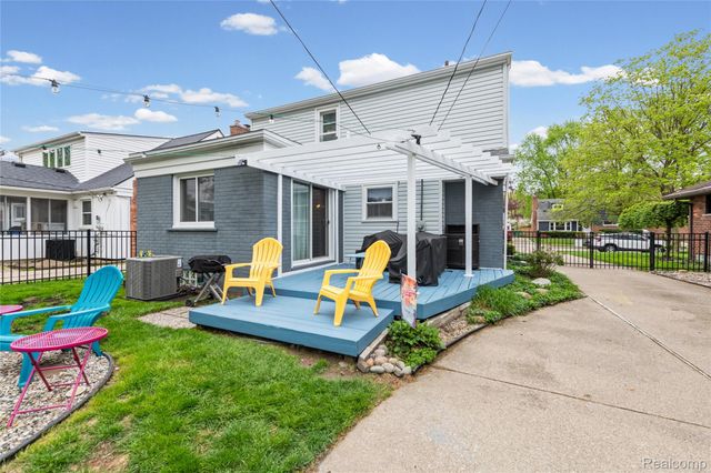 2621 Woodland Avenue, Royal Oak, MI 48073