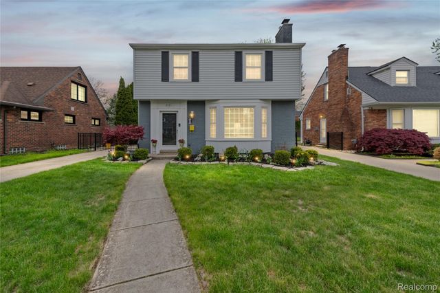 2621 Woodland Avenue, Royal Oak, MI 48073