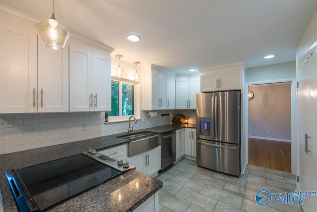 5825 Jones Valley Drive SE, Huntsville, AL 35802