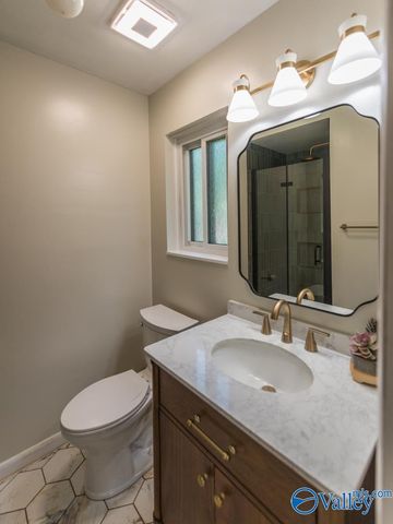 5825 Jones Valley Drive SE, Huntsville, AL 35802