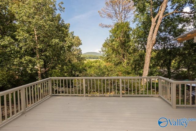 5825 Jones Valley Drive SE, Huntsville, AL 35802