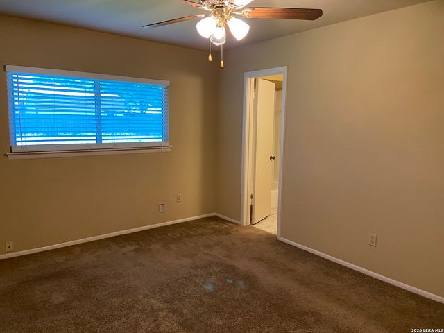 2306 Frontier Trl, San Antonio, TX 78251