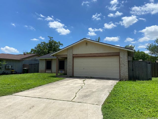 2306 Frontier Trl, San Antonio, TX 78251