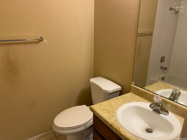 2306 Frontier Trl, San Antonio, TX 78251