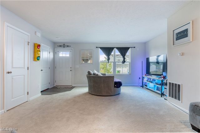 3564 Kenyon Creek Avenue NW, Massillon, OH 44647