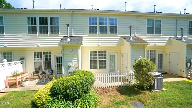 8347 City Loft Court, Raleigh, NC 27613