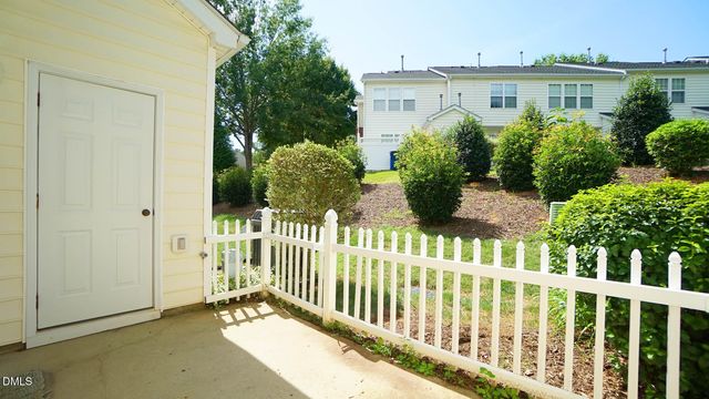 8347 City Loft Court, Raleigh, NC 27613