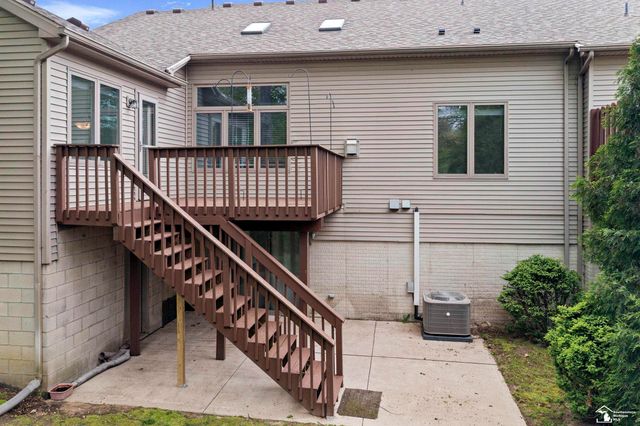 6647 Greenbriar Lane, Temperance, MI 48182