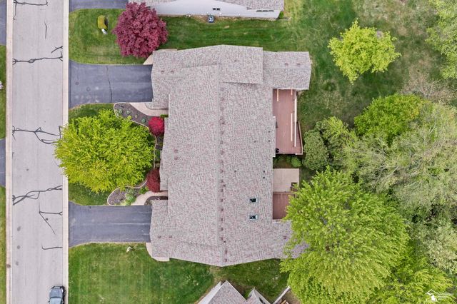 6647 Greenbriar Lane, Temperance, MI 48182