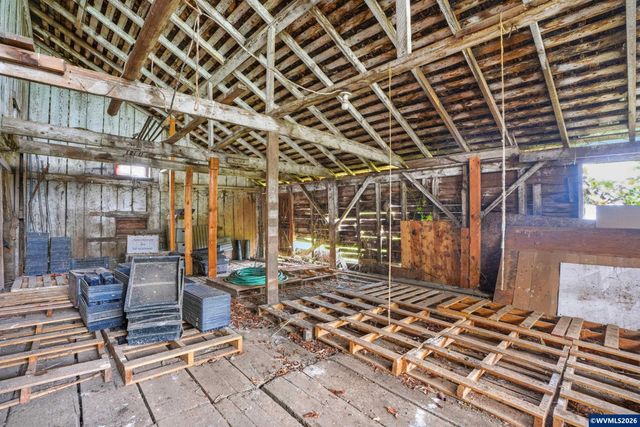 8962 S Heinz Rd, Canby, OR 97013