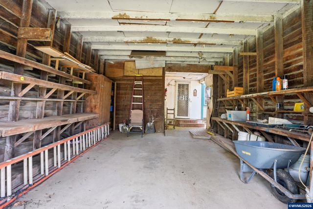8962 S Heinz Rd, Canby, OR 97013