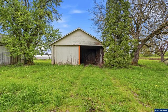 8962 S Heinz Rd, Canby, OR 97013