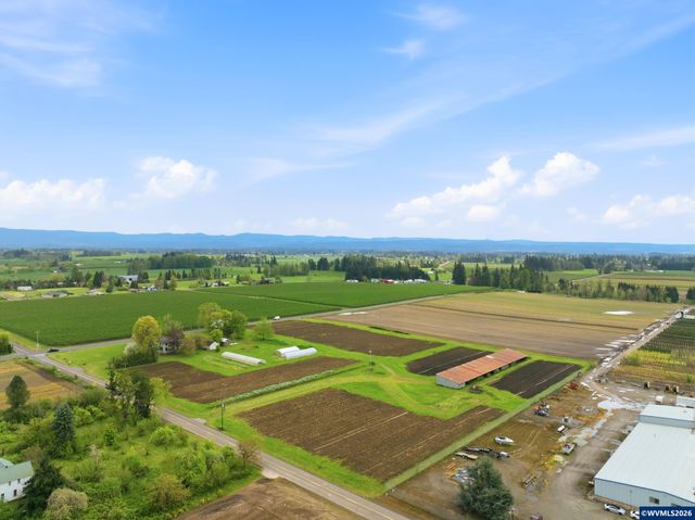 8962 S Heinz Rd, Canby, OR 97013