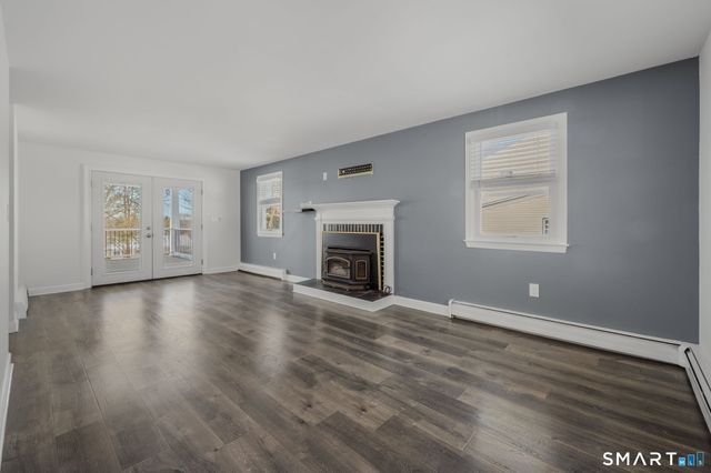 31 Pegasus Drive, Groton, CT 06340