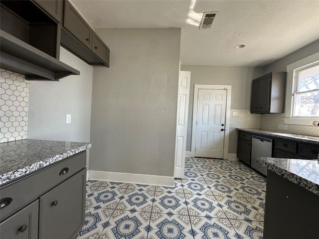 9405 Ashville Drive, Houston, TX 77051