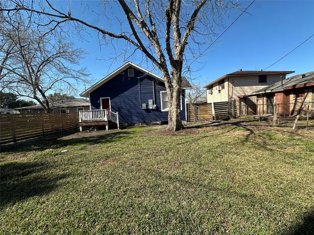 9405 Ashville Drive, Houston, TX 77051